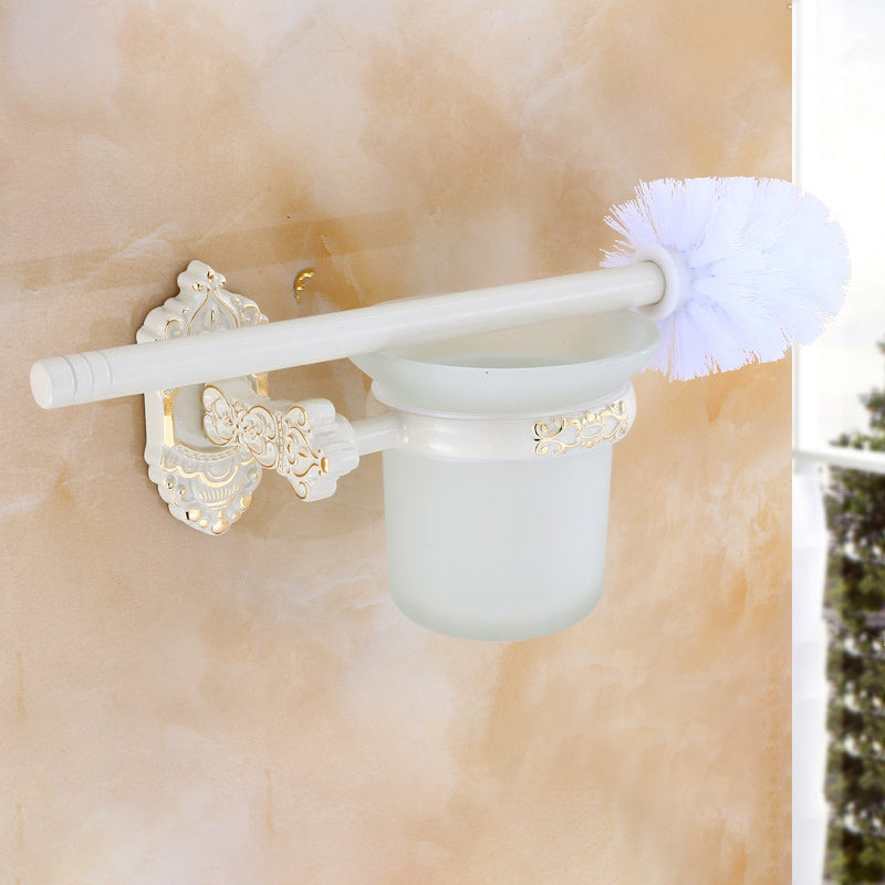 Traditional Metal Bathroom Accessories Hardware Set with Paper Holder Not Available Toilet Brush Clearhalo 'Bathroom Hardware Sets' 'Bathroom Hardware' 'Bathroom Remodel & Bathroom Fixtures' 'bathroom_hardware_sets' 'Home Improvement' 'home_improvement' 'home_improvement_bathroom_hardware_sets' 7116964