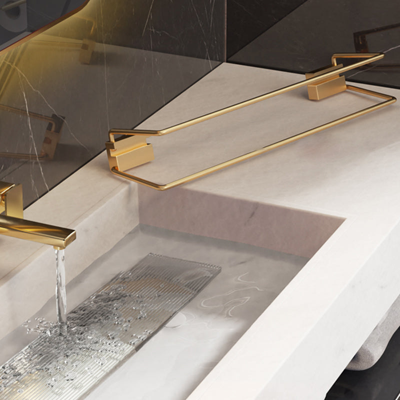 6-Piece Bathroom Set Aluminum and Acrylic Bathroom Accessories Hardware Set Clearhalo 'Bathroom Hardware Sets' 'Bathroom Hardware' 'Bathroom Remodel & Bathroom Fixtures' 'bathroom_hardware_sets' 'Home Improvement' 'home_improvement' 'home_improvement_bathroom_hardware_sets' 7117033