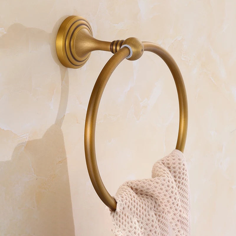 4-Piece Traditional Bathroom Accessory Set Gold Brass Bathroom Accessories Hardware Set Towel Ring Clearhalo 'Bathroom Hardware Sets' 'Bathroom Hardware' 'Bathroom Remodel & Bathroom Fixtures' 'bathroom_hardware_sets' 'Home Improvement' 'home_improvement' 'home_improvement_bathroom_hardware_sets' 7117112