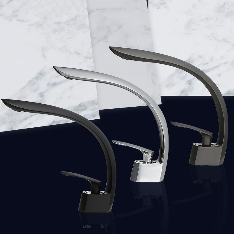 Deck Mounted Copper Tub Faucet Trim Leaf Shape Roman Tub Faucet Set Clearhalo 'Bathroom Remodel & Bathroom Fixtures' 'Bathroom Sink Faucets' 'Bathroom Sinks & Faucet Components' 'bathroom_sink_faucets' 'Home Improvement' 'home_improvement' 'home_improvement_bathroom_sink_faucets' 7119814