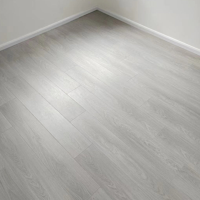 Contemporary Laminate Flooring Scratch Resistant Click-Lock Laminate Plank Flooring Clearhalo 'Flooring 'Home Improvement' 'home_improvement' 'home_improvement_laminate_flooring' 'Laminate Flooring' 'laminate_flooring' Walls and Ceiling' 7120313