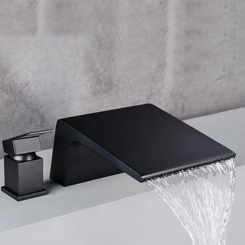 Modern Tub Spout Trim Copper Deck-Mount with Hand Shower and Handles Roman Tub Faucet Clearhalo 'Bathroom Remodel & Bathroom Fixtures' 'Bathtub Faucets' 'bathtub_faucets' 'Home Improvement' 'home_improvement' 'home_improvement_bathtub_faucets' 7126691