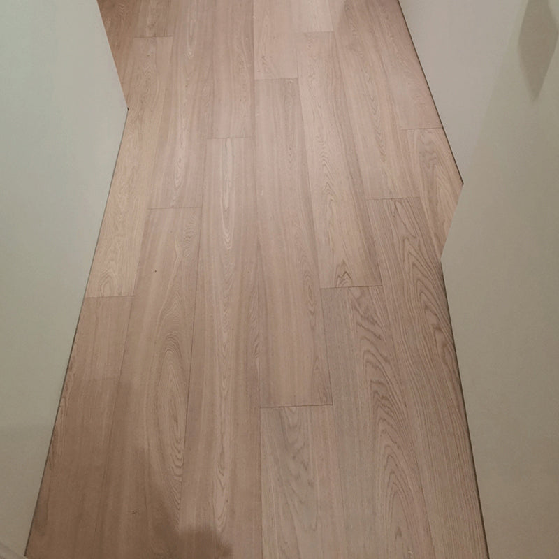 Traditional Oak Wooden Wall Plank Smooth Click Lock Hardwood Deck Tiles Clearhalo 'Flooring 'Hardwood Flooring' 'hardwood_flooring' 'Home Improvement' 'home_improvement' 'home_improvement_hardwood_flooring' Walls and Ceiling' 7127706