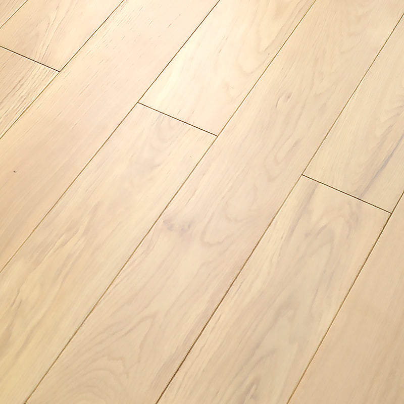 Modern Wood Tile Wire Brushed Water Resistant Click Lock Flooring Planks Light Wood Clearhalo 'Flooring 'Hardwood Flooring' 'hardwood_flooring' 'Home Improvement' 'home_improvement' 'home_improvement_hardwood_flooring' Walls and Ceiling' 7127752
