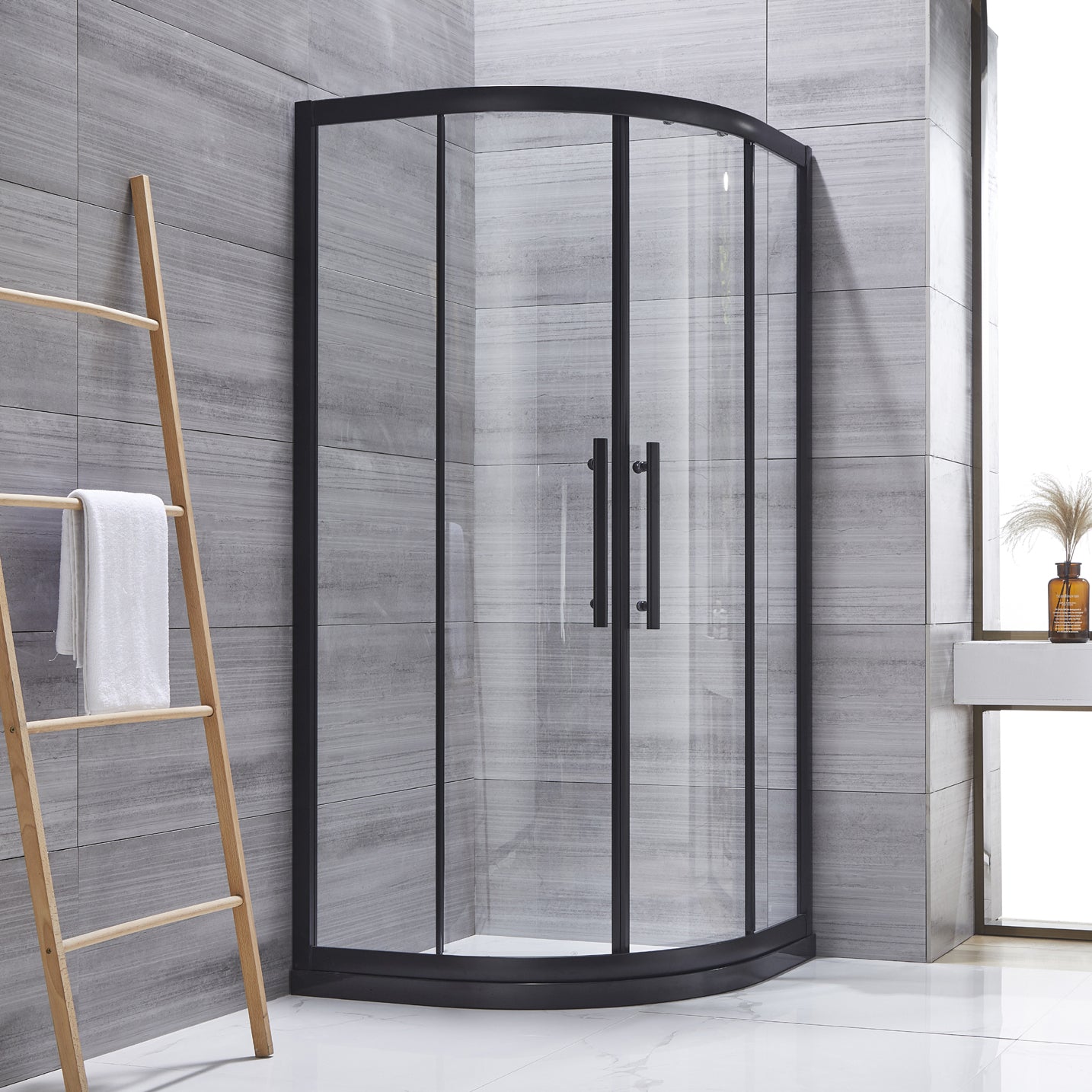 Neo-round Double Sliding Shower Enclosure Black Frame Shower Kit Clearhalo 'Bathroom Remodel & Bathroom Fixtures' 'Home Improvement' 'home_improvement' 'home_improvement_shower_stalls_enclosures' 'Shower Stalls & Enclosures' 'shower_stalls_enclosures' 'Showers & Bathtubs' 7128624