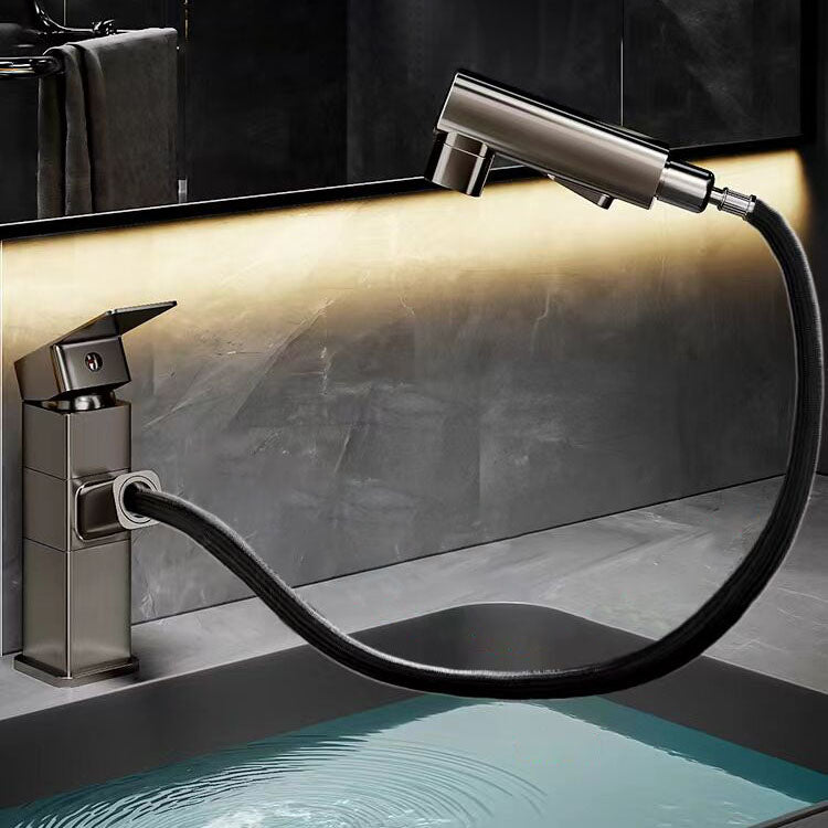 Bathroom Vessel Faucet Swivel Spout Single Handle Faucet with Pull down Sprayer Clearhalo 'Bathroom Remodel & Bathroom Fixtures' 'Bathroom Sink Faucets' 'Bathroom Sinks & Faucet Components' 'bathroom_sink_faucets' 'Home Improvement' 'home_improvement' 'home_improvement_bathroom_sink_faucets' 7132866