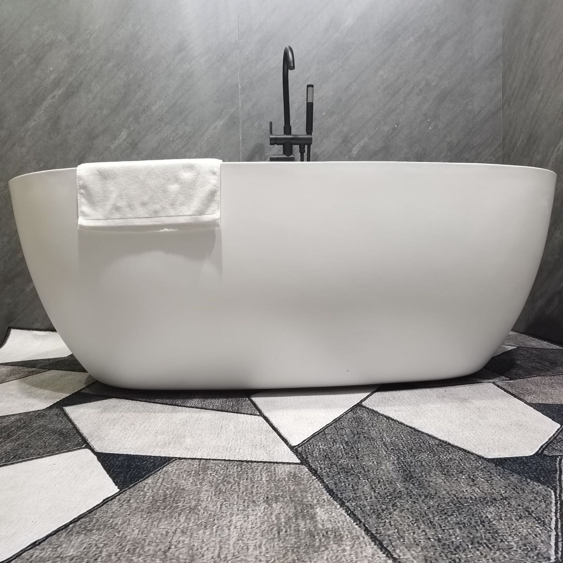 Acrylic Freestanding Soaking Bathtub Antique Finish Oval Modern Bath Tub Matte White Clearhalo 'Bathroom Remodel & Bathroom Fixtures' 'Bathtubs' 'Home Improvement' 'home_improvement' 'home_improvement_bathtubs' 'Showers & Bathtubs' 7139926
