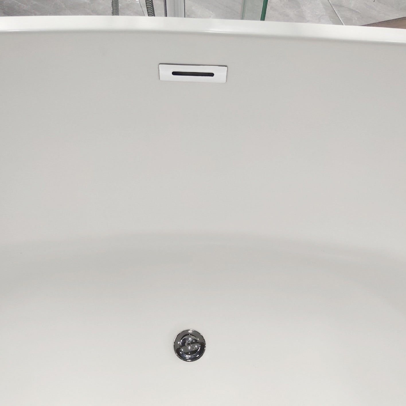 Acrylic Freestanding Soaking Bathtub Antique Finish Oval Modern Bath Tub Clearhalo 'Bathroom Remodel & Bathroom Fixtures' 'Bathtubs' 'Home Improvement' 'home_improvement' 'home_improvement_bathtubs' 'Showers & Bathtubs' 7139933