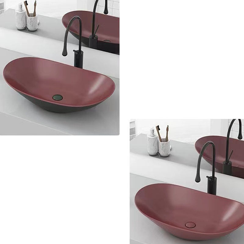 Modern Vessel Bathroom Sink Oval-shape Porcelain Vessel Lavatory Sink Clearhalo 'Bathroom Remodel & Bathroom Fixtures' 'Bathroom Sinks & Faucet Components' 'Bathroom Sinks' 'bathroom_sink' 'Home Improvement' 'home_improvement' 'home_improvement_bathroom_sink' 7147826
