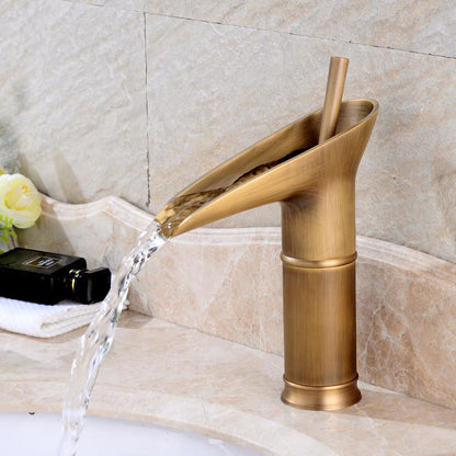 Industrial Basin Lavatory Faucet Vintage Vanity Sink Faucet for Bathroom Bronce 9.4" Clearhalo 'bathroom_sink_faucets' 'Conjunta de Baño y Conjunta de Grifo' 'Coronamiento de Baño y Dispositivo de Baño' 'Grifo del lavabo del baño' 'Hogar' 'home_improvement' 'home_improvement_bathroom_sink_faucets' 'Mejoras para el hogar' 7147857