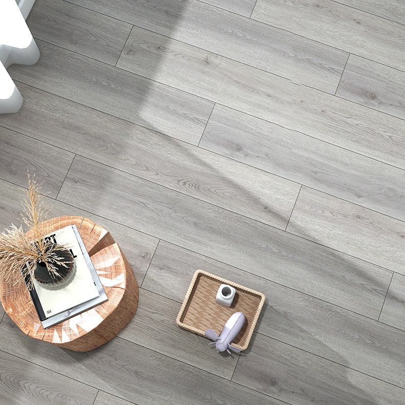 Contemporary 10mm Thickness Laminate Plank Flooring Click Mildew Resistant Laminate Clearhalo 'Flooring 'Home Improvement' 'home_improvement' 'home_improvement_laminate_flooring' 'Laminate Flooring' 'laminate_flooring' Walls and Ceiling' 7164536