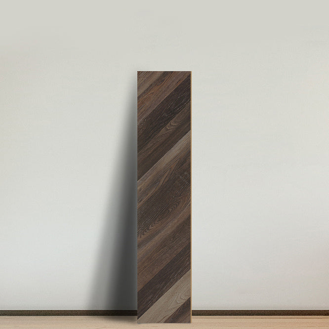 Traditional Laminate Plank Flooring Click Lock 11mm Thickness Laminate Flooring Clearhalo 'Flooring 'Home Improvement' 'home_improvement' 'home_improvement_laminate_flooring' 'Laminate Flooring' 'laminate_flooring' Walls and Ceiling' 7164547