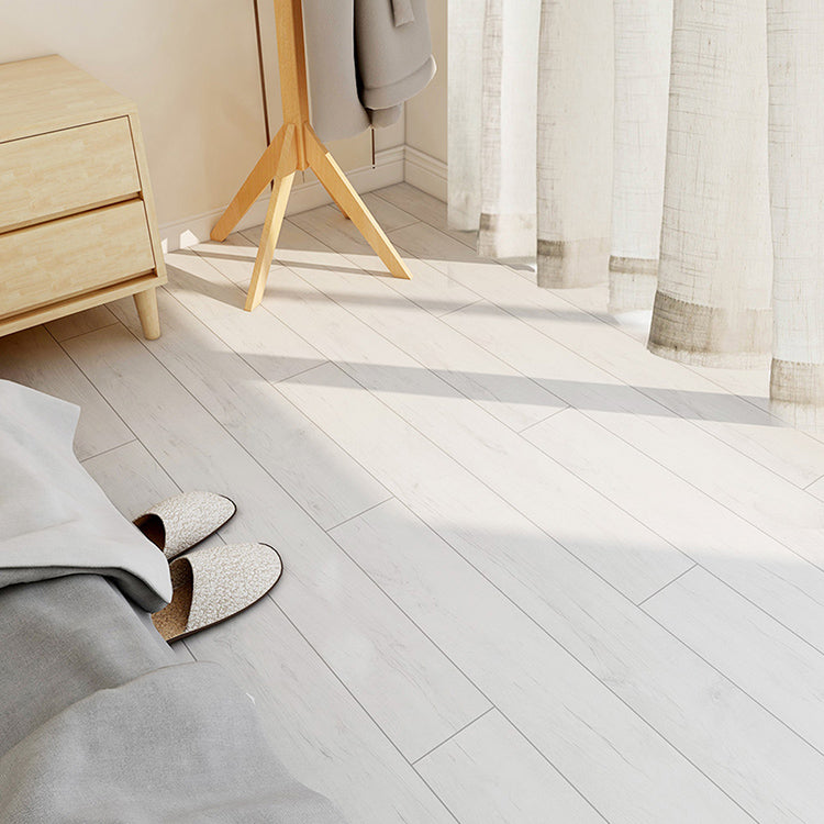 11mm Thickness Laminate Flooring Click Lock Scratch Resistant Laminate Plank Flooring Clearhalo 'Flooring 'Home Improvement' 'home_improvement' 'home_improvement_laminate_flooring' 'Laminate Flooring' 'laminate_flooring' Walls and Ceiling' 7164631