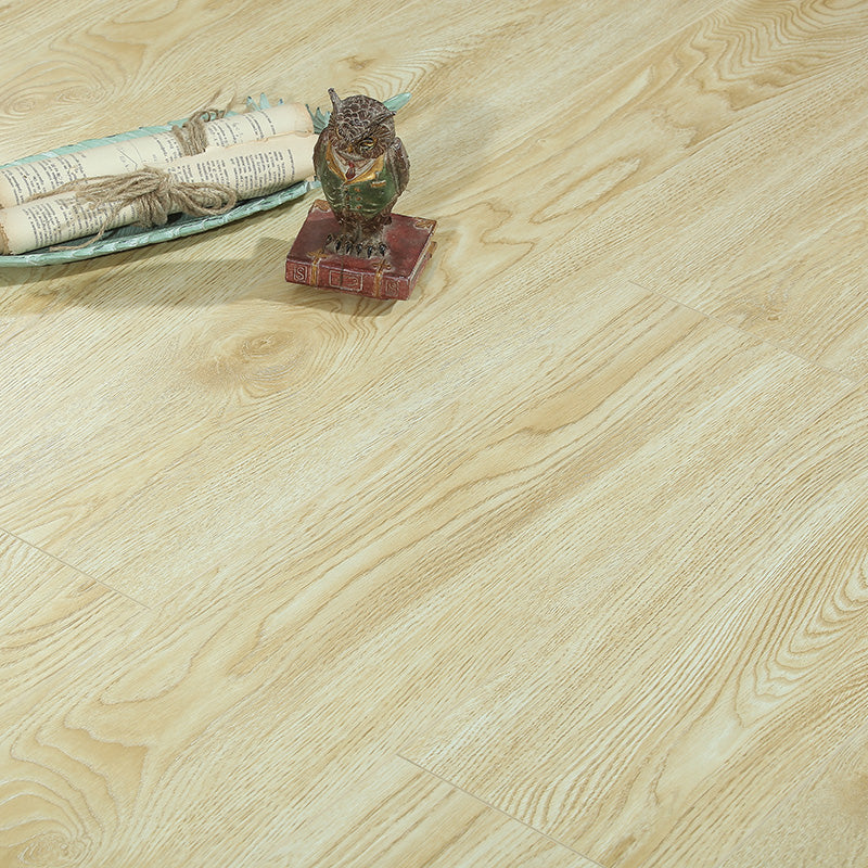 Greater Thickness Laminate Floor Click Slip Resistant Laminate Light Wood Clearhalo 'Flooring 'Home Improvement' 'home_improvement' 'home_improvement_laminate_flooring' 'Laminate Flooring' 'laminate_flooring' Walls and Ceiling' 7164696