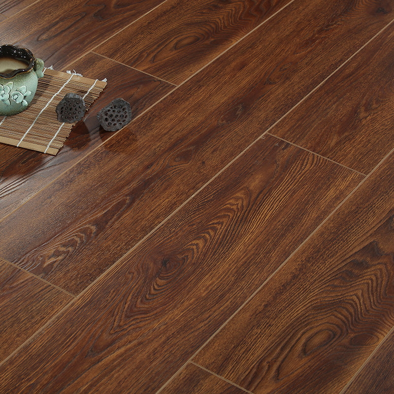 Greater Thickness Laminate Floor Click Slip Resistant Laminate Dark Wood Clearhalo 'Flooring 'Home Improvement' 'home_improvement' 'home_improvement_laminate_flooring' 'Laminate Flooring' 'laminate_flooring' Walls and Ceiling' 7164697