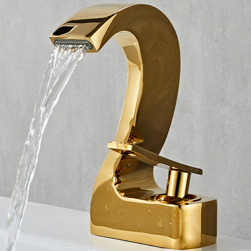 Modern Single Handle Sink Faucet Bathroom Brass Centered Faucet Gold Clearhalo 'Bathroom Remodel & Bathroom Fixtures' 'Bathroom Sink Faucets' 'Bathroom Sinks & Faucet Components' 'bathroom_sink_faucets' 'Home Improvement' 'home_improvement' 'home_improvement_bathroom_sink_faucets' 7164827