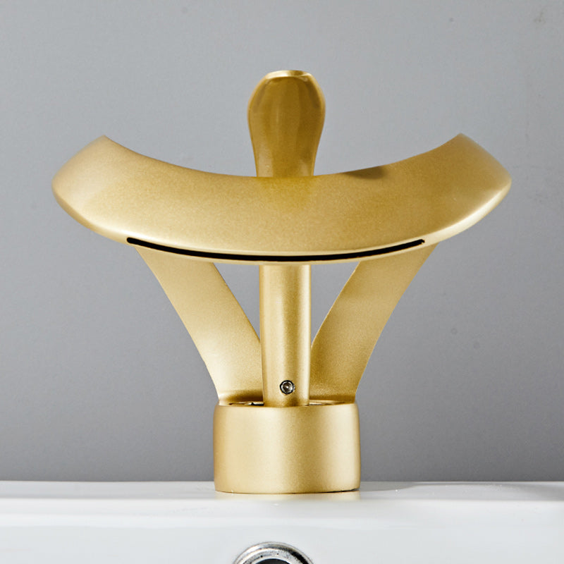 Luxury Single Handle Sink Faucet Brass Bathroom Novel Shape Faucet Clearhalo 'Bathroom Remodel & Bathroom Fixtures' 'Bathroom Sink Faucets' 'Bathroom Sinks & Faucet Components' 'bathroom_sink_faucets' 'Home Improvement' 'home_improvement' 'home_improvement_bathroom_sink_faucets' 7164940