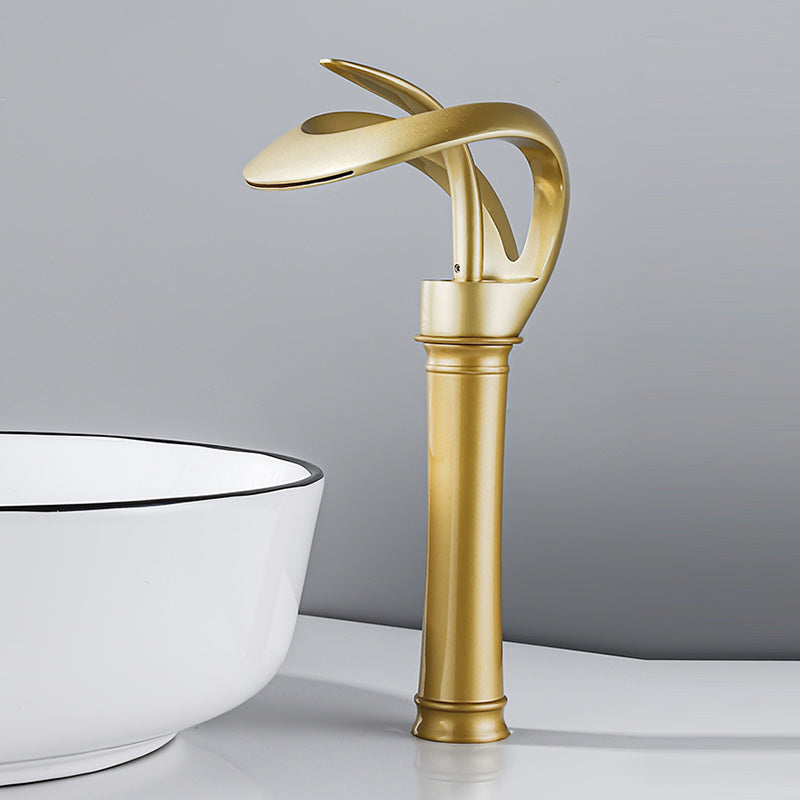 Luxury Single Handle Sink Faucet Brass Bathroom Novel Shape Faucet Gold High Style Clearhalo 'Bathroom Remodel & Bathroom Fixtures' 'Bathroom Sink Faucets' 'Bathroom Sinks & Faucet Components' 'bathroom_sink_faucets' 'Home Improvement' 'home_improvement' 'home_improvement_bathroom_sink_faucets' 7164942