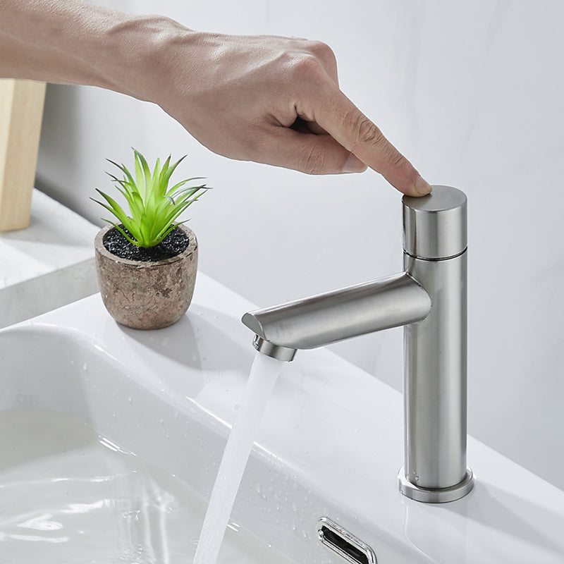 Modern Low Arc Sink Faucet with Single Handle Bathroom Sink Faucet Clearhalo 'Bathroom Remodel & Bathroom Fixtures' 'Bathroom Sink Faucets' 'Bathroom Sinks & Faucet Components' 'bathroom_sink_faucets' 'Home Improvement' 'home_improvement' 'home_improvement_bathroom_sink_faucets' 7164976