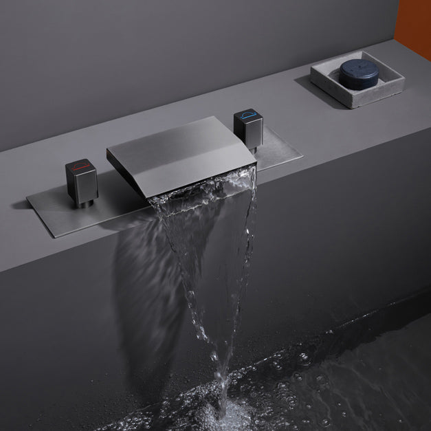 Deck Mounted Copper Roman Tub Faucet Waterfall Low Arc Roman Tub Faucet Set Clearhalo 'Bathroom Remodel & Bathroom Fixtures' 'Bathtub Faucets' 'bathtub_faucets' 'Home Improvement' 'home_improvement' 'home_improvement_bathtub_faucets' 7165482