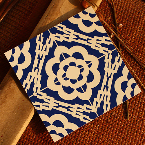 Peel & Stick Vinyl Flooring Multi-Tonal Style Vinyl Flooring with Low Gloss Royal Blue-White Clearhalo 'Flooring 'Home Improvement' 'home_improvement' 'home_improvement_vinyl_flooring' 'Vinyl Flooring' 'vinyl_flooring' Walls and Ceiling' 7182027