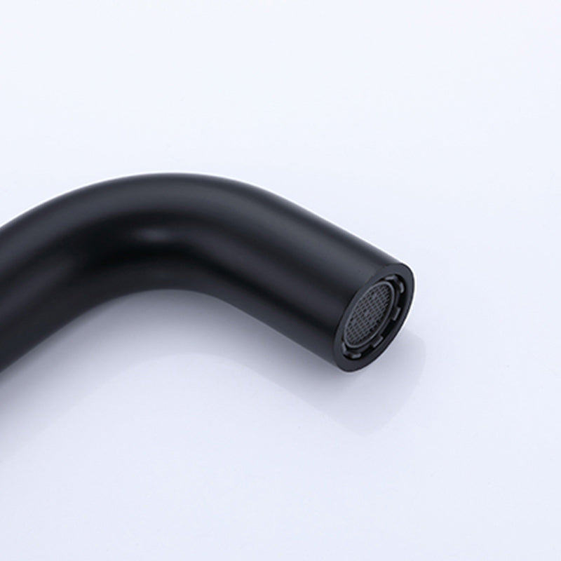 Modern Circular Bathroom Sink Faucet with 2 Handles Wall Mounted Bathroom Faucet Clearhalo 'Bathroom Remodel & Bathroom Fixtures' 'Bathroom Sink Faucets' 'Bathroom Sinks & Faucet Components' 'bathroom_sink_faucets' 'Home Improvement' 'home_improvement' 'home_improvement_bathroom_sink_faucets' 7182704