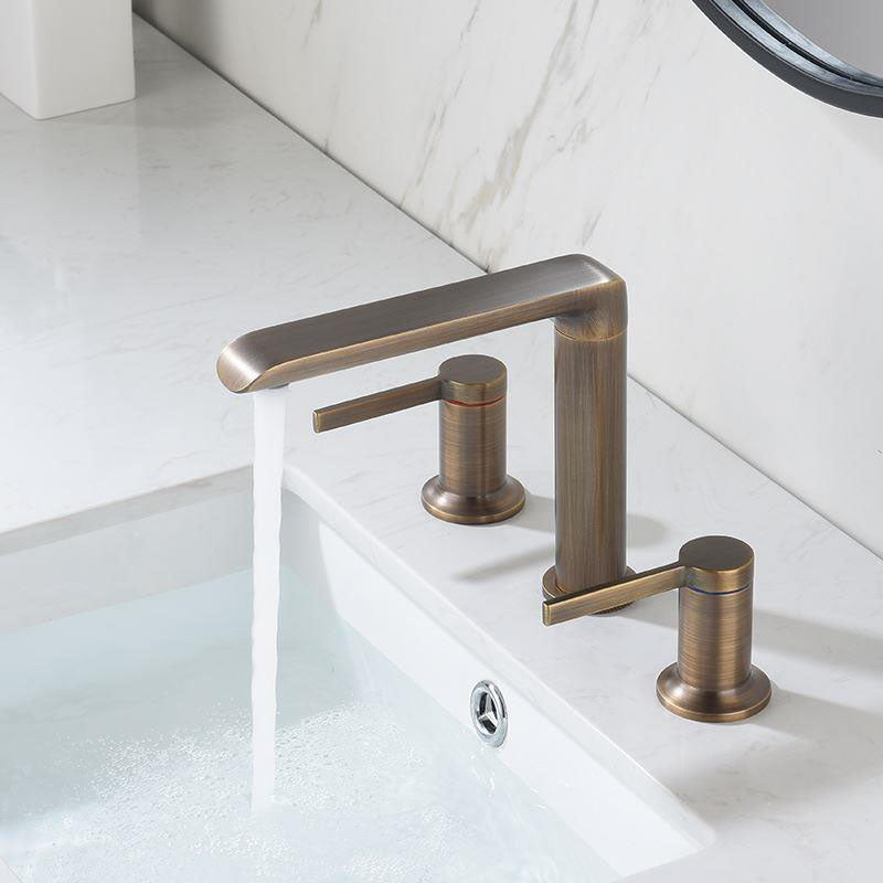 Modern Brass Tub Faucet with 2 Handles Deck Mount Bathroom Faucet Clearhalo 'Bathroom Remodel & Bathroom Fixtures' 'Bathtub Faucets' 'bathtub_faucets' 'Home Improvement' 'home_improvement' 'home_improvement_bathtub_faucets' 7183417
