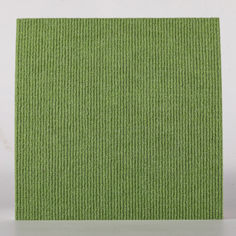 Carpet Tile Fade Resistant Non-Skid Solid Color Self-Stick Carpet Tiles Living Room Light Green Clearhalo 'Carpet Tiles & Carpet Squares' 'carpet_tiles_carpet_squares' 'Flooring 'Home Improvement' 'home_improvement' 'home_improvement_carpet_tiles_carpet_squares' Walls and Ceiling' 7184452