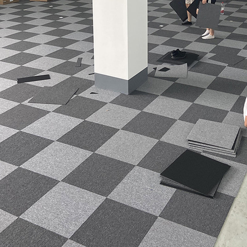 Modern Carpet Floor Tile Self Adhesive Level Loop Fade Resistant Carpet Tile Dark Grey/ Light Grey Clearhalo 'Carpet Tiles & Carpet Squares' 'carpet_tiles_carpet_squares' 'Flooring 'Home Improvement' 'home_improvement' 'home_improvement_carpet_tiles_carpet_squares' Walls and Ceiling' 7184835