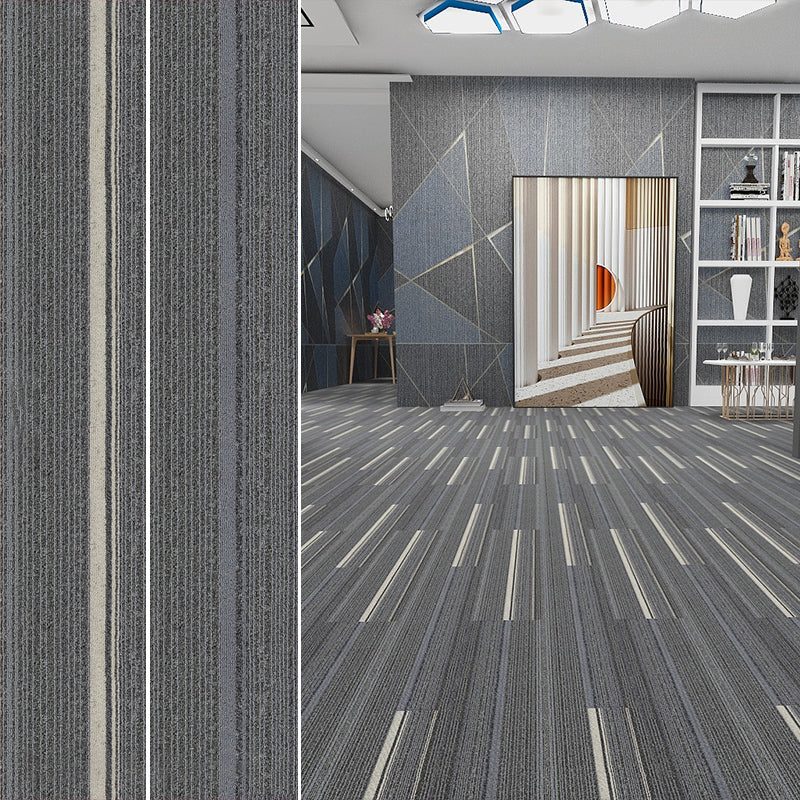 Modern Carpet Floor Tile Self Adhesive Level Loop Fade Resistant Carpet Tile Gray-White Clearhalo 'Carpet Tiles & Carpet Squares' 'carpet_tiles_carpet_squares' 'Flooring 'Home Improvement' 'home_improvement' 'home_improvement_carpet_tiles_carpet_squares' Walls and Ceiling' 7184845
