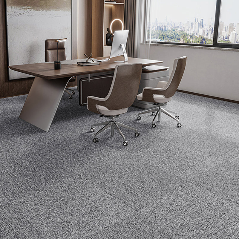 Indoor Carpet Tiles Level Loop Carpet Tiles with Fire Resistant Light Gray 40-Piece Set Clearhalo 'Carpet Tiles & Carpet Squares' 'carpet_tiles_carpet_squares' 'Flooring 'Home Improvement' 'home_improvement' 'home_improvement_carpet_tiles_carpet_squares' Walls and Ceiling' 7185077