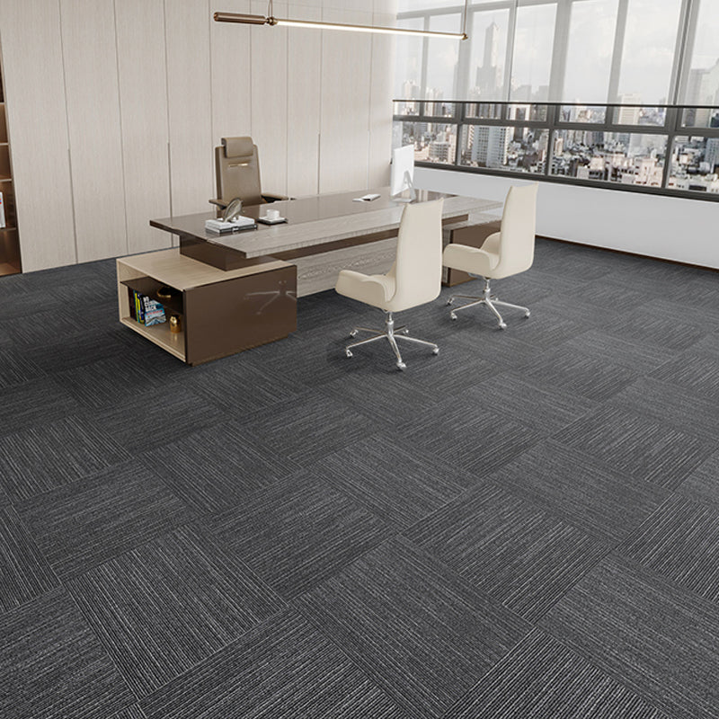 Indoor Carpet Tiles Level Loop Carpet Tiles with Fire Resistant Gray-White 40-Piece Set Clearhalo 'Carpet Tiles & Carpet Squares' 'carpet_tiles_carpet_squares' 'Flooring 'Home Improvement' 'home_improvement' 'home_improvement_carpet_tiles_carpet_squares' Walls and Ceiling' 7185088