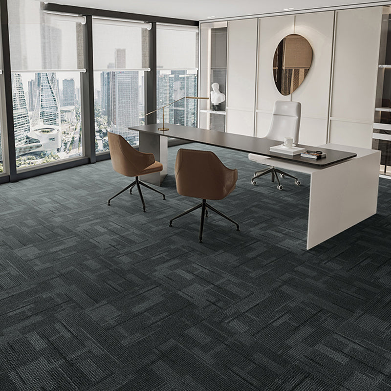 Indoor Carpet Tiles Level Loop Carpet Tiles with Fire Resistant Dark Heather Gray 40-Piece Set Asphalt Clearhalo 'Carpet Tiles & Carpet Squares' 'carpet_tiles_carpet_squares' 'Flooring 'Home Improvement' 'home_improvement' 'home_improvement_carpet_tiles_carpet_squares' Walls and Ceiling' 7185097