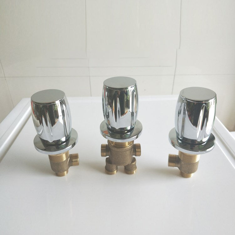 Deck Mounted Copper Roman Tub Faucet Low Arc Roman Tub Faucet Set in Chrome Clearhalo 'Bathroom Remodel & Bathroom Fixtures' 'Bathtub Faucets' 'bathtub_faucets' 'Home Improvement' 'home_improvement' 'home_improvement_bathtub_faucets' 7196593