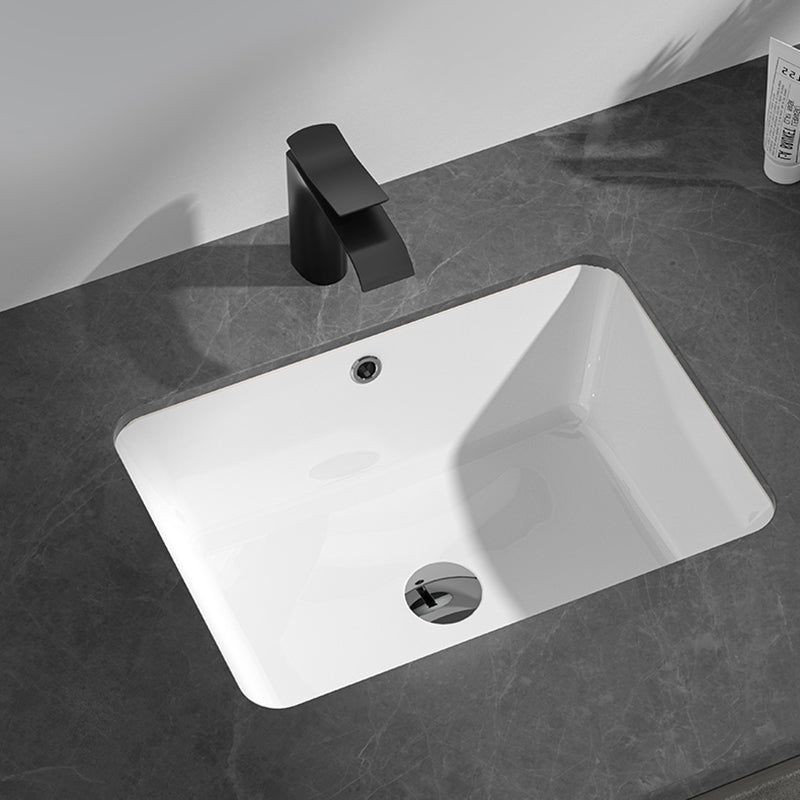 Modern Style Bathroom Sink Overflow Hole Design Undermount Ceramic Bathroom Sink Clearhalo 'Bathroom Remodel & Bathroom Fixtures' 'Bathroom Sinks & Faucet Components' 'Bathroom Sinks' 'bathroom_sink' 'Home Improvement' 'home_improvement' 'home_improvement_bathroom_sink' 7198416