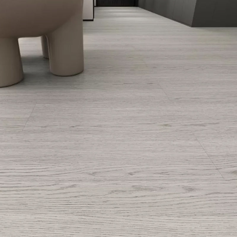Beige Artificial Wood Laminate Plank Flooring Scratch Resistant Laminate Floor Light Gray Clearhalo 'Flooring 'Home Improvement' 'home_improvement' 'home_improvement_laminate_flooring' 'Laminate Flooring' 'laminate_flooring' Walls and Ceiling' 7205549