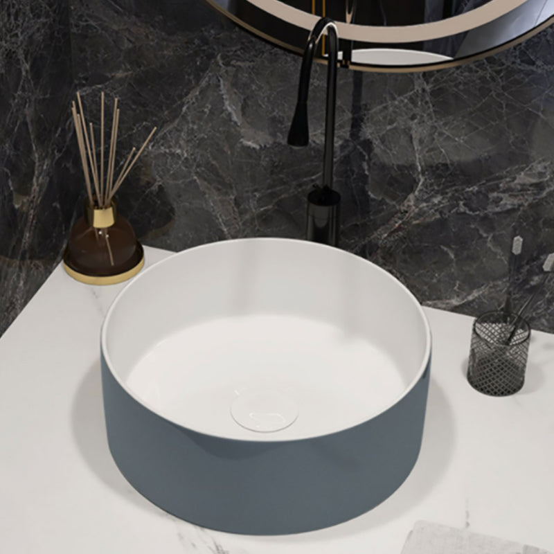 Modern Style Vessel Bathroom Sink Round Ceramic Vessel Bathroom Sink Clearhalo 'Bathroom Remodel & Bathroom Fixtures' 'Bathroom Sinks & Faucet Components' 'Bathroom Sinks' 'bathroom_sink' 'Home Improvement' 'home_improvement' 'home_improvement_bathroom_sink' 7205639