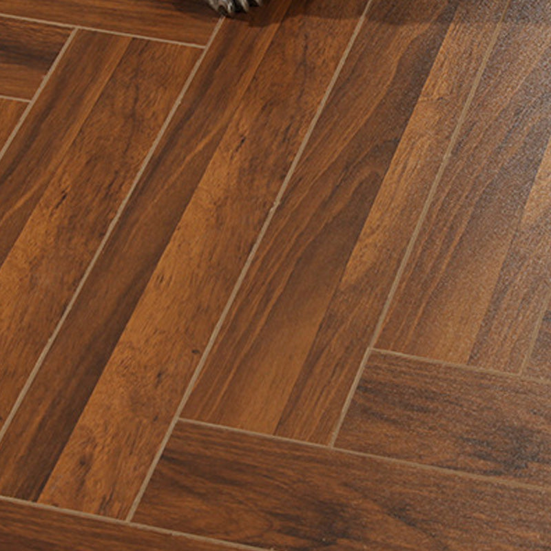 Textured Laminate Flooring Wooden Rectangular Fireproof Stain Resistant Click Laminate Clearhalo 'Flooring 'Home Improvement' 'home_improvement' 'home_improvement_laminate_flooring' 'Laminate Flooring' 'laminate_flooring' Walls and Ceiling' 7206696