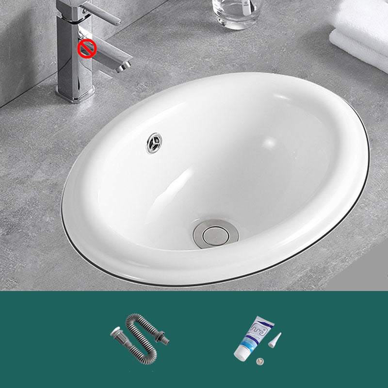 Contemporary Bathroom Sink with Overflow Porcelain Round Vessel Lavatory Sink 18"L x 14"W x 7"H Sink Clearhalo 'Bathroom Remodel & Bathroom Fixtures' 'Bathroom Sinks & Faucet Components' 'Bathroom Sinks' 'bathroom_sink' 'Home Improvement' 'home_improvement' 'home_improvement_bathroom_sink' 7208805