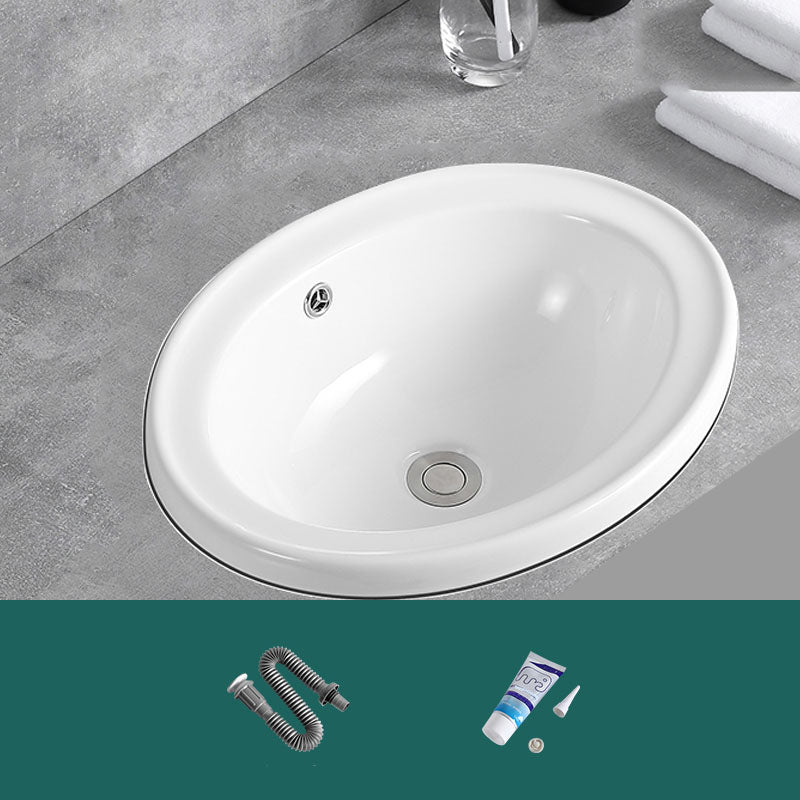 Contemporary Bathroom Sink with Overflow Porcelain Round Vessel Lavatory Sink 19"L x 15"W x 7"H Sink Clearhalo 'Bathroom Remodel & Bathroom Fixtures' 'Bathroom Sinks & Faucet Components' 'Bathroom Sinks' 'bathroom_sink' 'Home Improvement' 'home_improvement' 'home_improvement_bathroom_sink' 7208815