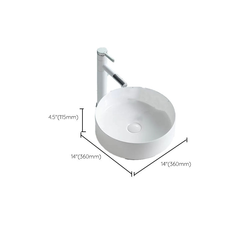 Bathroom Sink White Ceramic Faucet Single Handle Round Shape Sink Clearhalo 'Bathroom Remodel & Bathroom Fixtures' 'Bathroom Sinks & Faucet Components' 'Bathroom Sinks' 'bathroom_sink' 'Home Improvement' 'home_improvement' 'home_improvement_bathroom_sink' 7208877