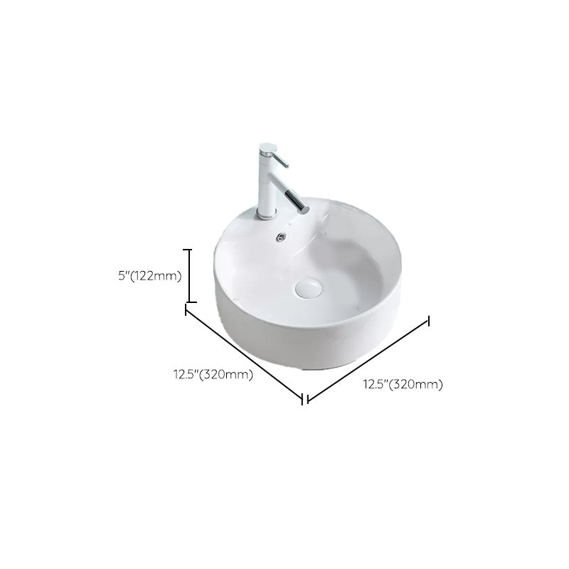 Bathroom Sink White Ceramic Faucet Single Handle Round Shape Sink Clearhalo 'Bathroom Remodel & Bathroom Fixtures' 'Bathroom Sinks & Faucet Components' 'Bathroom Sinks' 'bathroom_sink' 'Home Improvement' 'home_improvement' 'home_improvement_bathroom_sink' 7208878