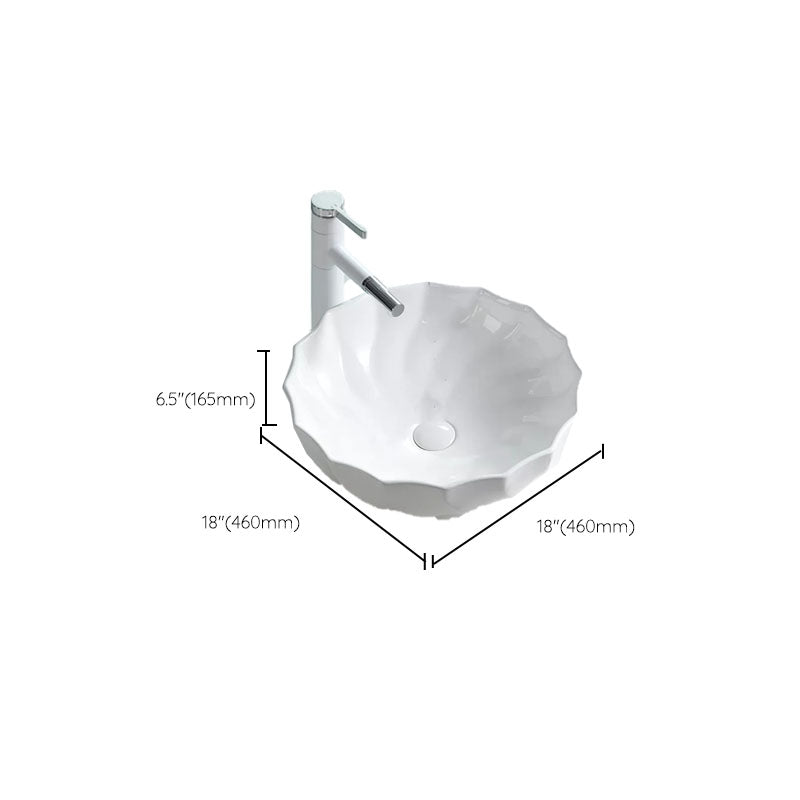 Bathroom Sink White Ceramic Faucet Single Handle Round Shape Sink Clearhalo 'Bathroom Remodel & Bathroom Fixtures' 'Bathroom Sinks & Faucet Components' 'Bathroom Sinks' 'bathroom_sink' 'Home Improvement' 'home_improvement' 'home_improvement_bathroom_sink' 7208881