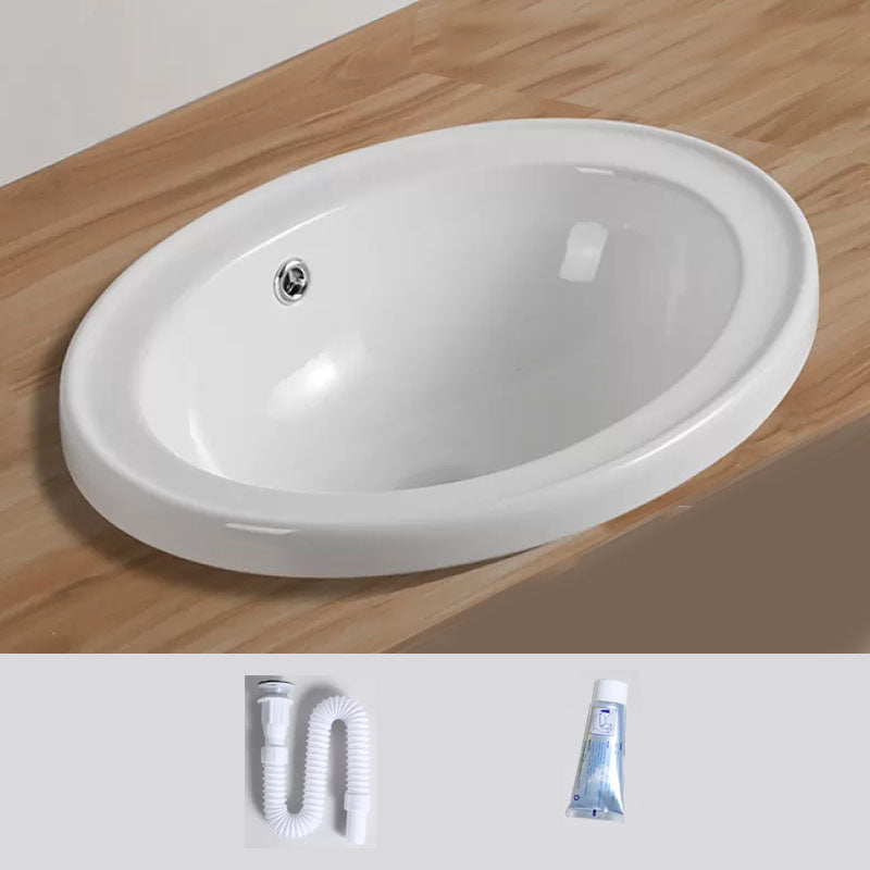 Contemporary Bathroom Sink with Pop-Up Drain Porcelain Oval-Shape Undermount Bathroom Sink 22"L x 17"W x 8"H Sink Clearhalo 'Bathroom Remodel & Bathroom Fixtures' 'Bathroom Sinks & Faucet Components' 'Bathroom Sinks' 'bathroom_sink' 'Home Improvement' 'home_improvement' 'home_improvement_bathroom_sink' 7208888