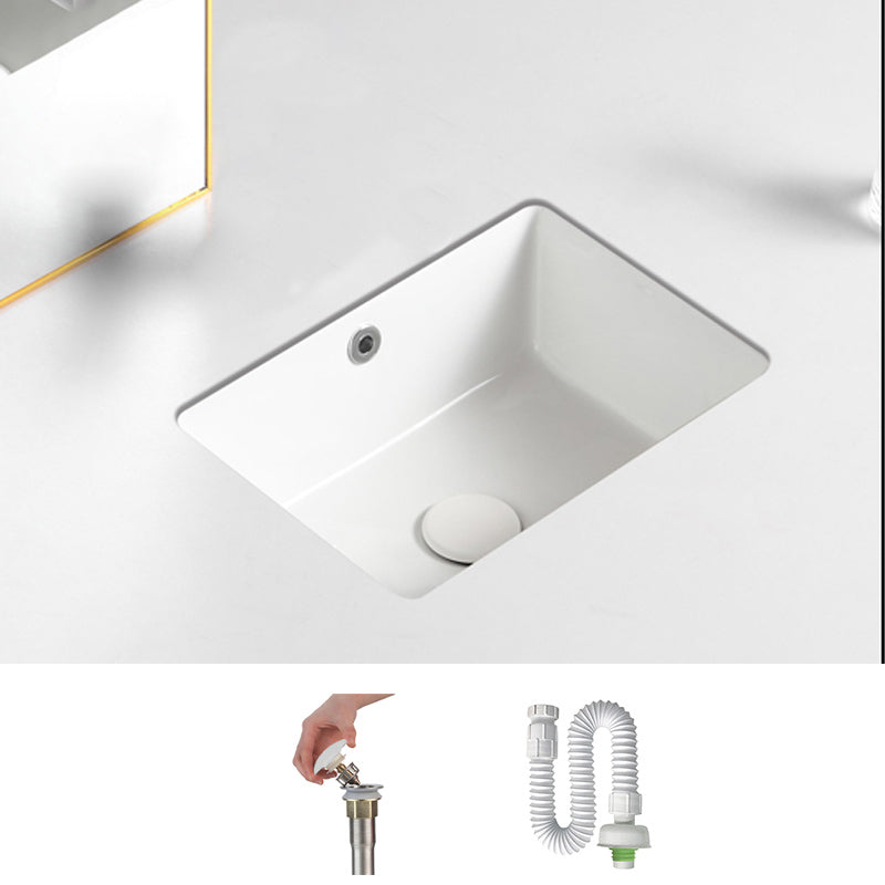 Traditional Undermount Vanity Sink Rectangular with Overflow and Drain Assembly Vessel 16"L x 12"W x 7"H Sink Clearhalo 'Bathroom Remodel & Bathroom Fixtures' 'Bathroom Sinks & Faucet Components' 'Bathroom Sinks' 'bathroom_sink' 'Home Improvement' 'home_improvement' 'home_improvement_bathroom_sink' 7209227