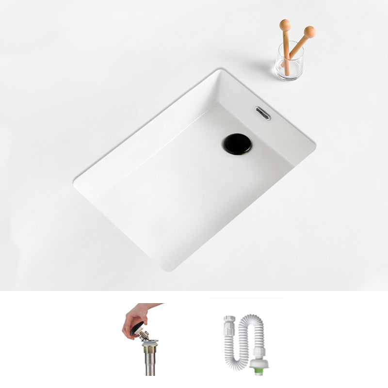 Traditional Undermount Vanity Sink Rectangular Porcelain with Overflow Vessel White Black Sink Clearhalo 'Bathroom Remodel & Bathroom Fixtures' 'Bathroom Sinks & Faucet Components' 'Bathroom Sinks' 'bathroom_sink' 'Home Improvement' 'home_improvement' 'home_improvement_bathroom_sink' 7209256