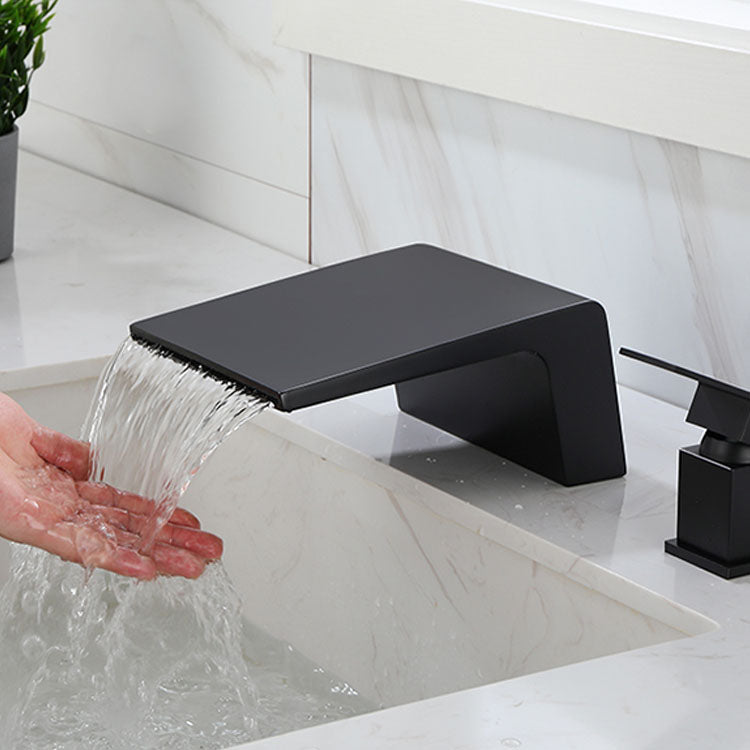 Waterfall Spout Tub Filler with 1 Handle Deck Mount Bathroom Faucet Clearhalo 'Bathroom Remodel & Bathroom Fixtures' 'Bathtub Faucets' 'bathtub_faucets' 'Home Improvement' 'home_improvement' 'home_improvement_bathtub_faucets' 7209408
