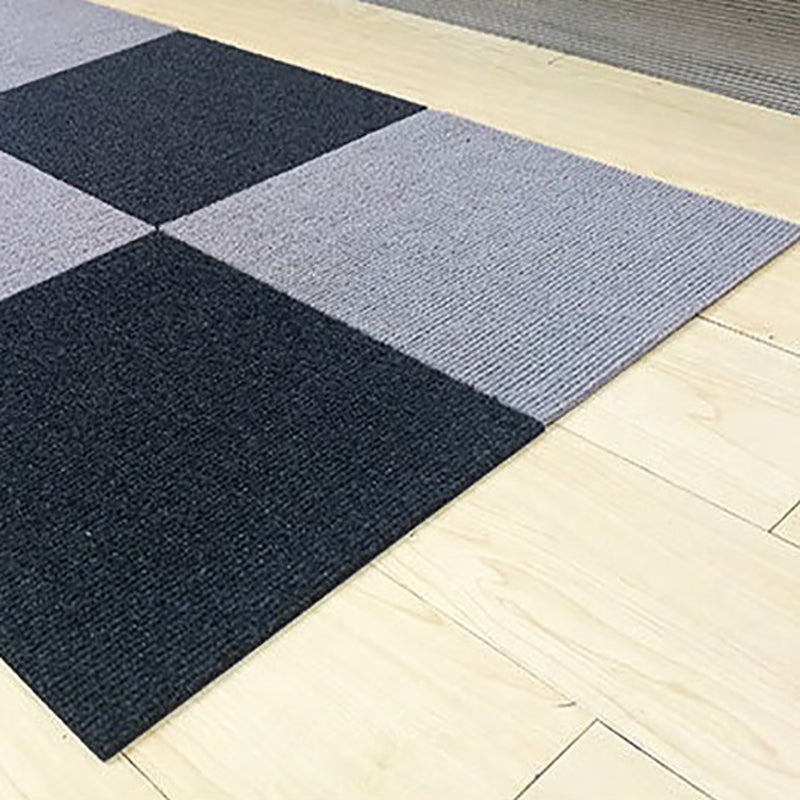 Modern Carpet Tiles Square Color Block Stain Resistant Carpet Tiles Clearhalo 'Carpet Tiles & Carpet Squares' 'carpet_tiles_carpet_squares' 'Flooring 'Home Improvement' 'home_improvement' 'home_improvement_carpet_tiles_carpet_squares' Walls and Ceiling' 7215570