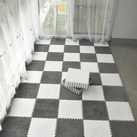 Modern Carpet Tiles Interlocking Square Color Block Stain Resistant Carpet Tiles Clearhalo 'Carpet Tiles & Carpet Squares' 'carpet_tiles_carpet_squares' 'Flooring 'Home Improvement' 'home_improvement' 'home_improvement_carpet_tiles_carpet_squares' Walls and Ceiling' 7215603
