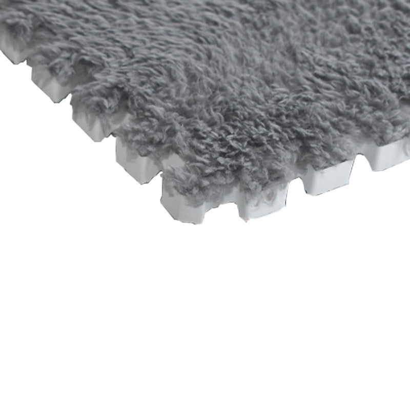 Modern Carpet Tiles Interlocking Square Color Block Stain Resistant Carpet Tiles Clearhalo 'Carpet Tiles & Carpet Squares' 'carpet_tiles_carpet_squares' 'Flooring 'Home Improvement' 'home_improvement' 'home_improvement_carpet_tiles_carpet_squares' Walls and Ceiling' 7215612